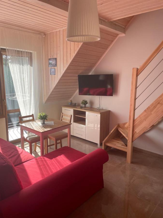 Sosnowa Mila - Domy I Apartamenty Pobierowo Exterior photo